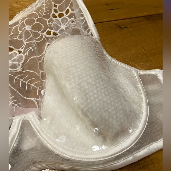 36C VS sequin bustier - Picture 6 of 10